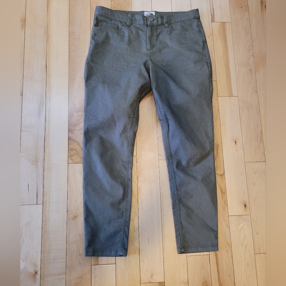 The North Face Women's Size 10 Olive Green Pants